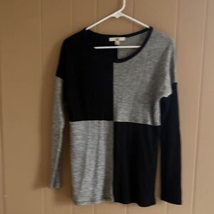 Ya Los Angeles Black and Gray Long Sleeve Top